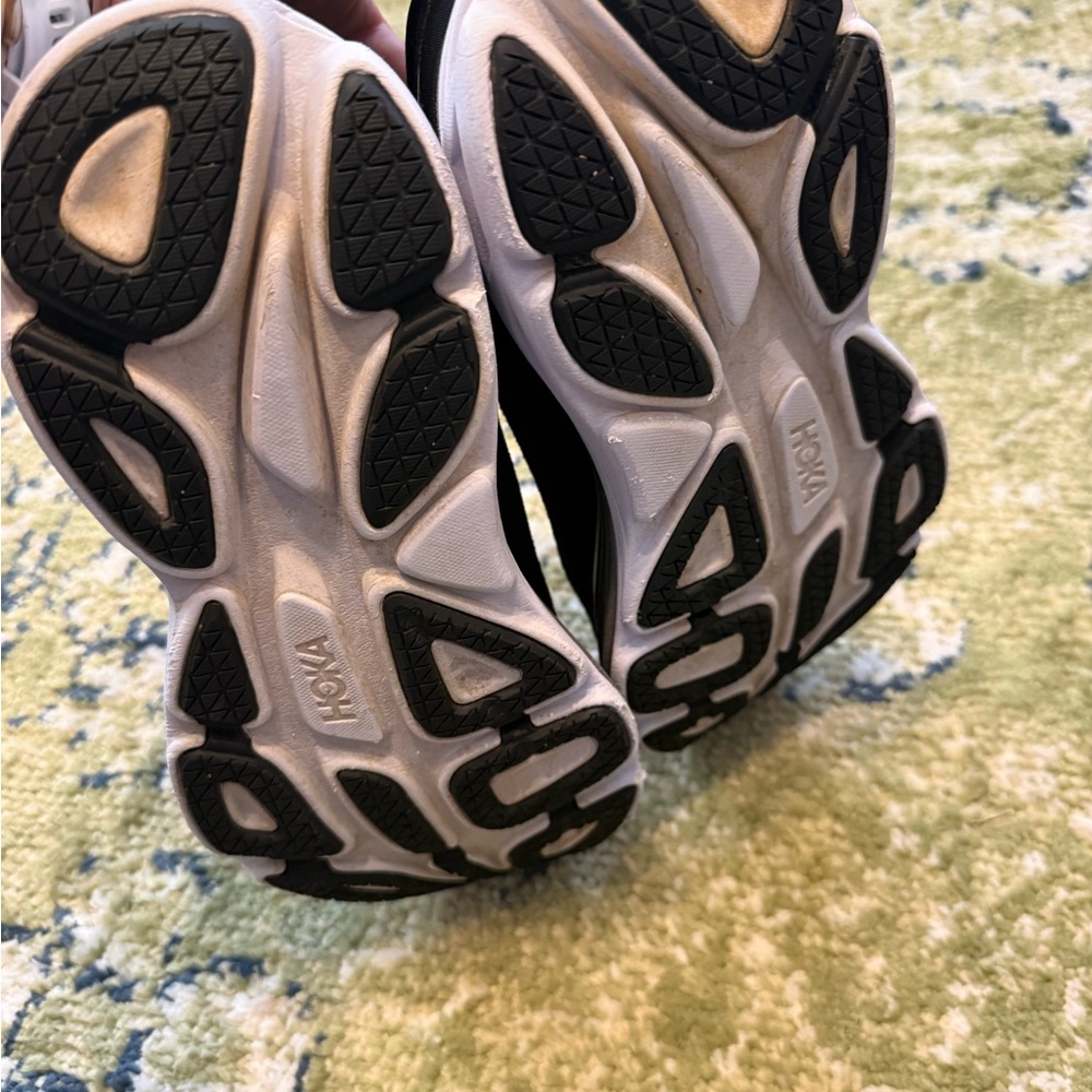 Hoka Bondi 8 {8.5 D} Black and White Athletic Shoes EUC - Picture 5 of 7